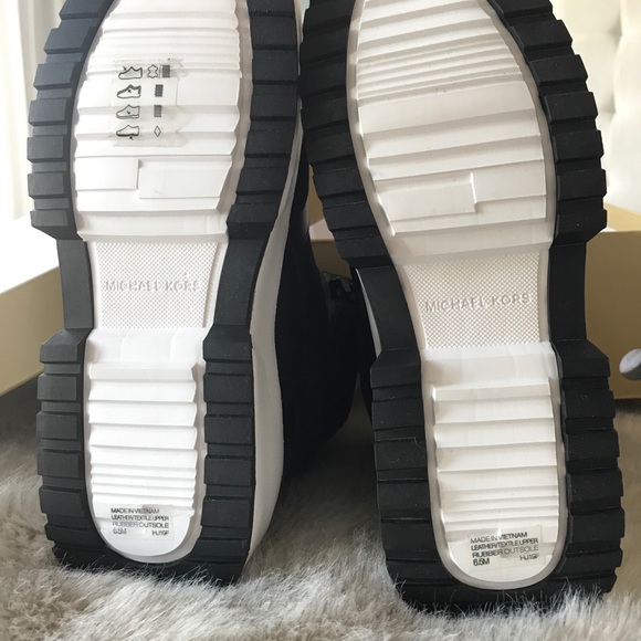 New Michael Kors Sneaker Boot - Picture 8 of 11